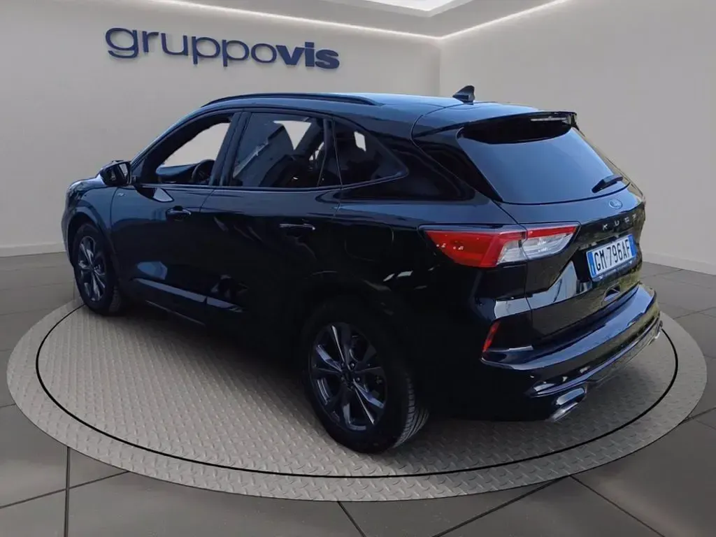 Usata Ford Kuga ST-Line 150 CV (110 kW) 2023 Agate black SUV