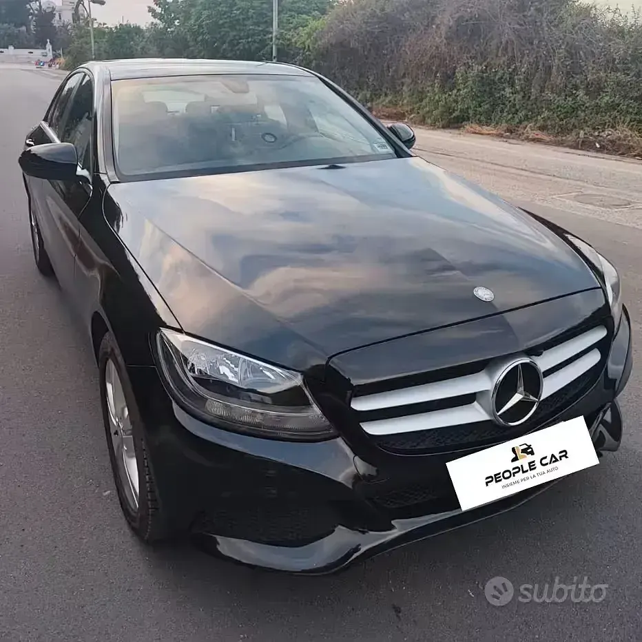 Usata Mercedes C180 Premium 116 CV (85 kW) 2015 Nero Berlina