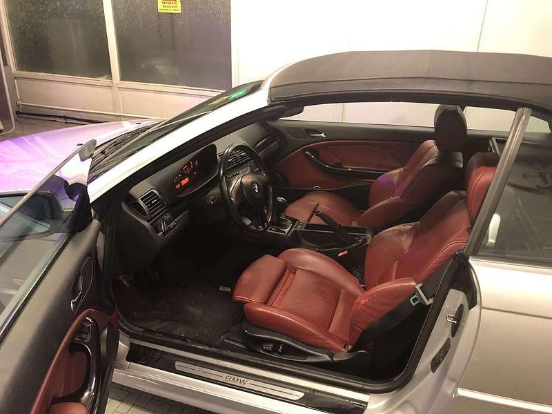 Usata BMW 320 Cabriolet 170 CV (125 kW) 2001 Cabrio