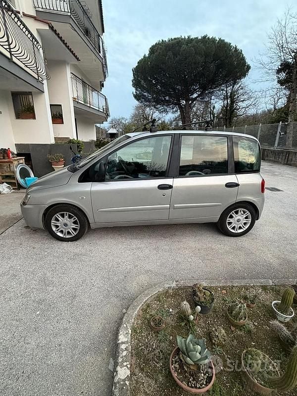 Usata Fiat Multipla 2007 Grigio Monovolume