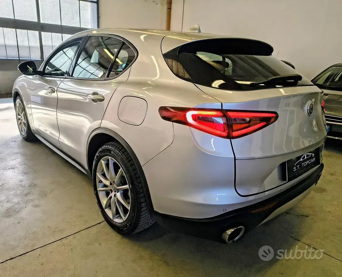Usata Alfa Romeo Stelvio 160 CV (117 kW) 2019 Grigio SUV