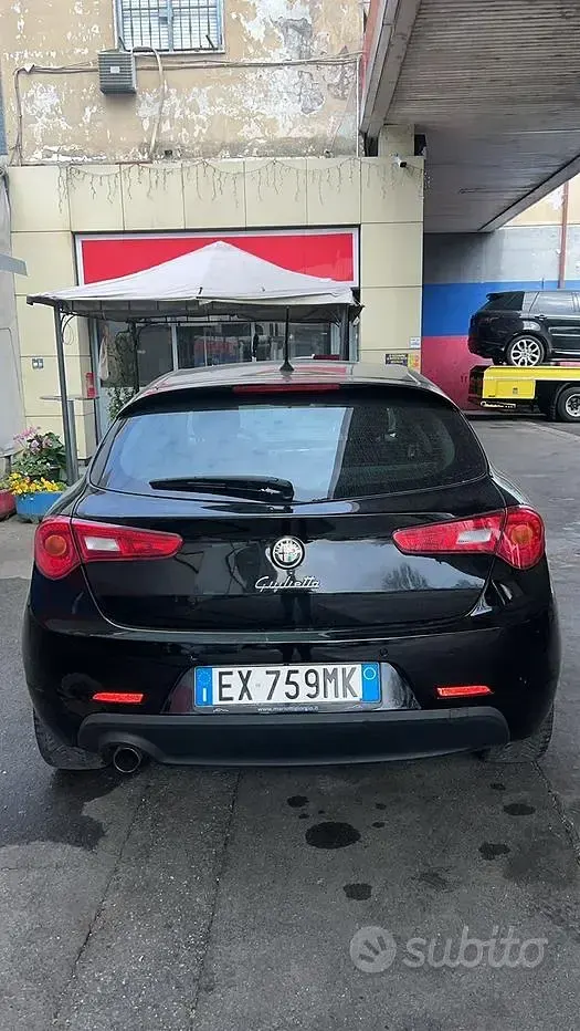 Usata Alfa Romeo Giulietta 120 CV (88 kW) 2014 Nero Utilitaria