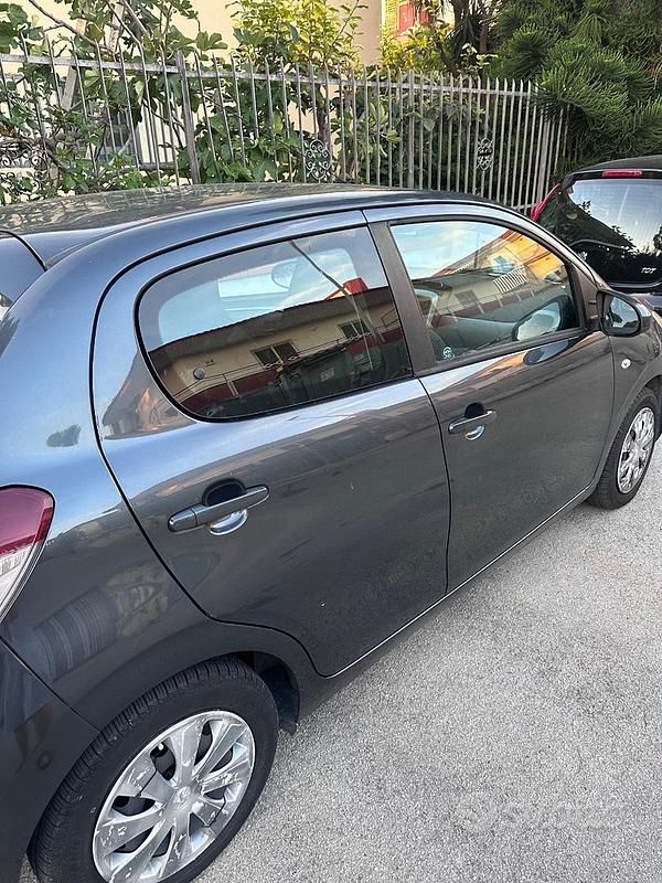 Usata Peugeot 108 82 CV (60 kW) 2016 Grigio Utilitaria