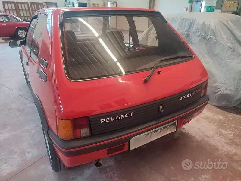 Usata Peugeot 205 GTi 1987 Berlina