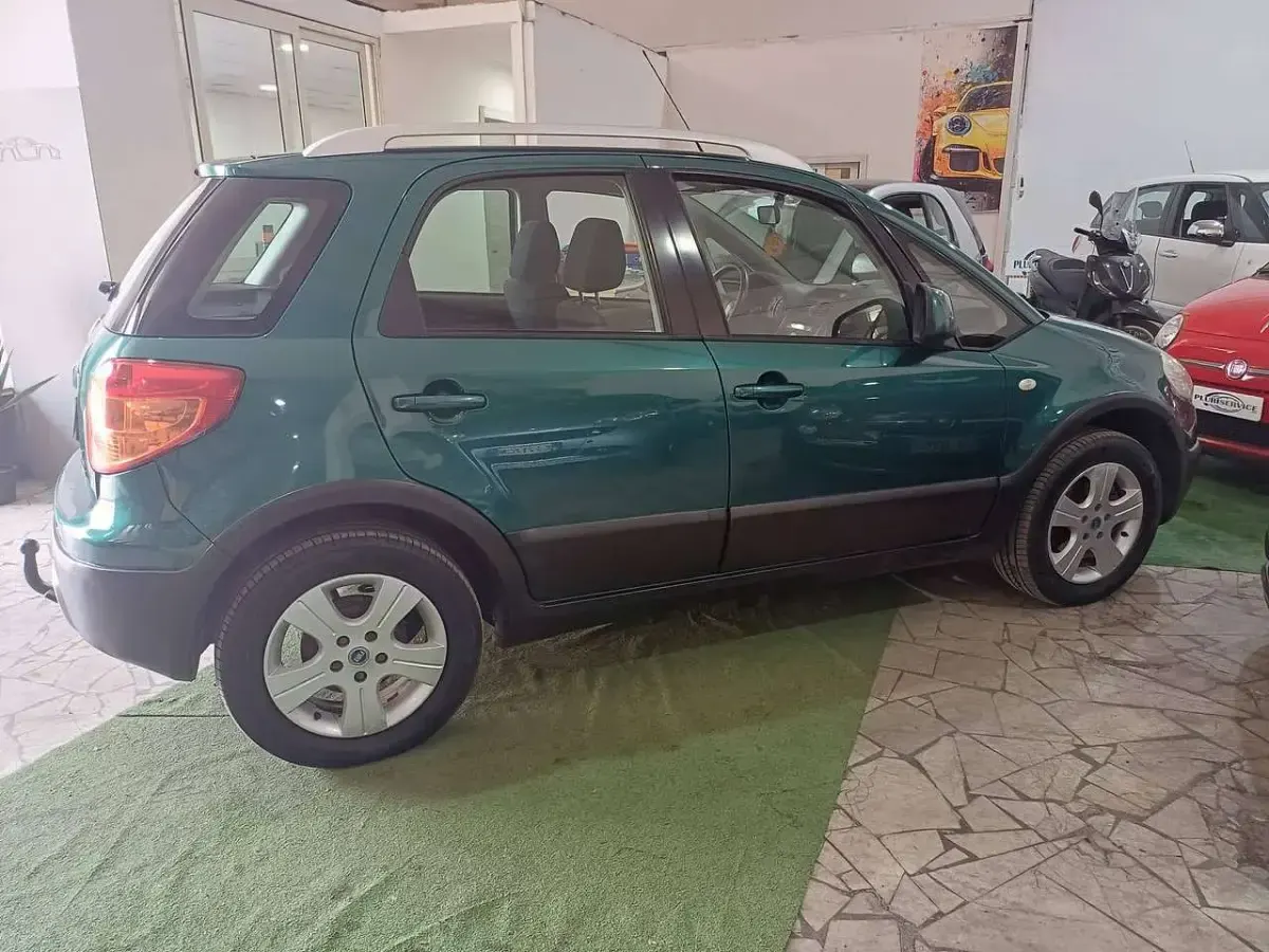 Usata Fiat Sedici 107 CV (78 kW) 2006 Verde SUV