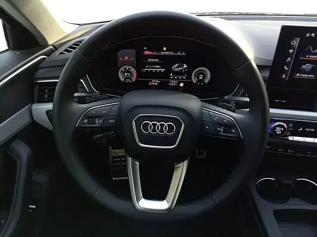 Usata Audi A4 Advanced Plus 136 CV (100 kW) 2024 Nero brillante Berlina