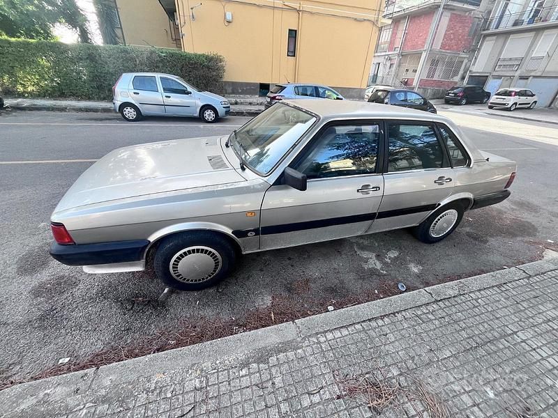 Usata 1985 Audi 80 Tre volumi | 4500 € - Immagine 1/4