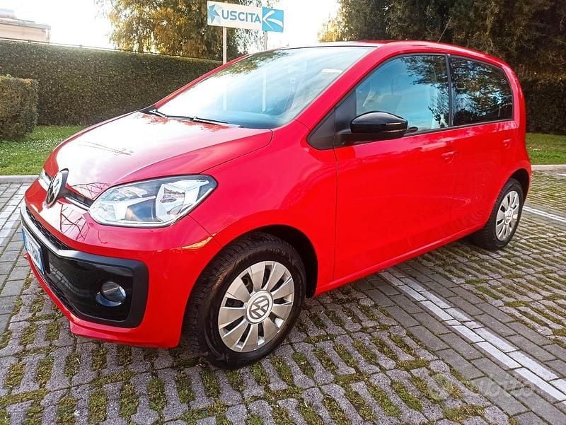Usata VW up! 2017 Rosso Utilitaria