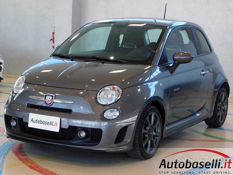 Usata Abarth 595 140 CV (102 kW) 2016 Grigio metallizato Utilitaria
