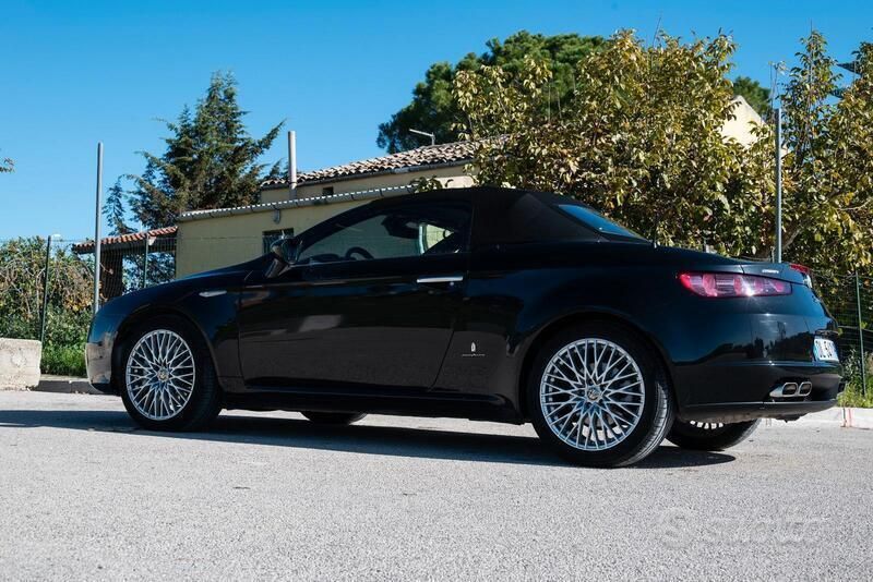 Usata Alfa Romeo Spider 200 CV (147 kW) 2008 Nero Cabrio