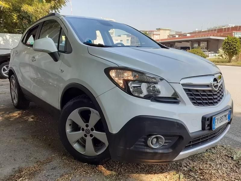 Usata Opel Mokka 140 CV (102 kW) 2015 Bianco SUV