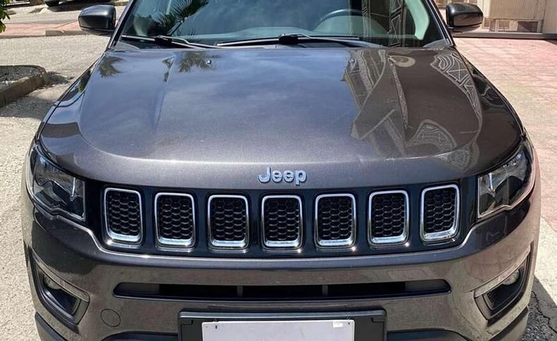 Usata Jeep Compass 120 CV (88 kW) 2018 Grigio SUV
