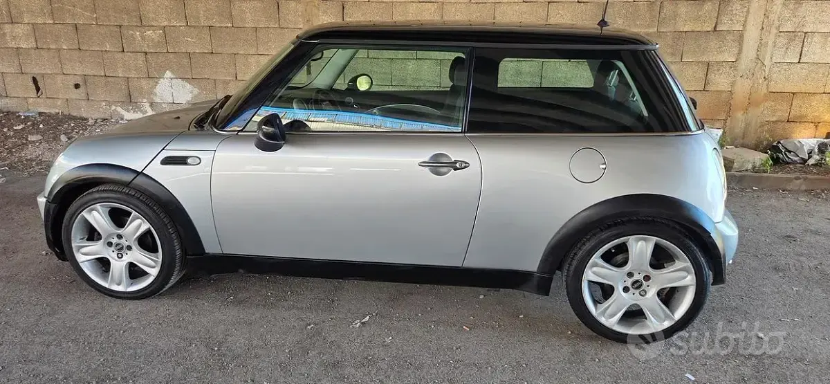 Usata Mini Cooper 116 CV (85 kW) 2003 Grigio Utilitaria