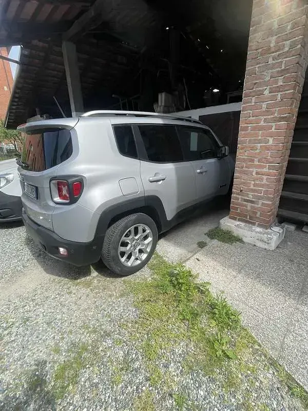 Usata Jeep Renegade Limited 120 CV (88 kW) 2016 SUV