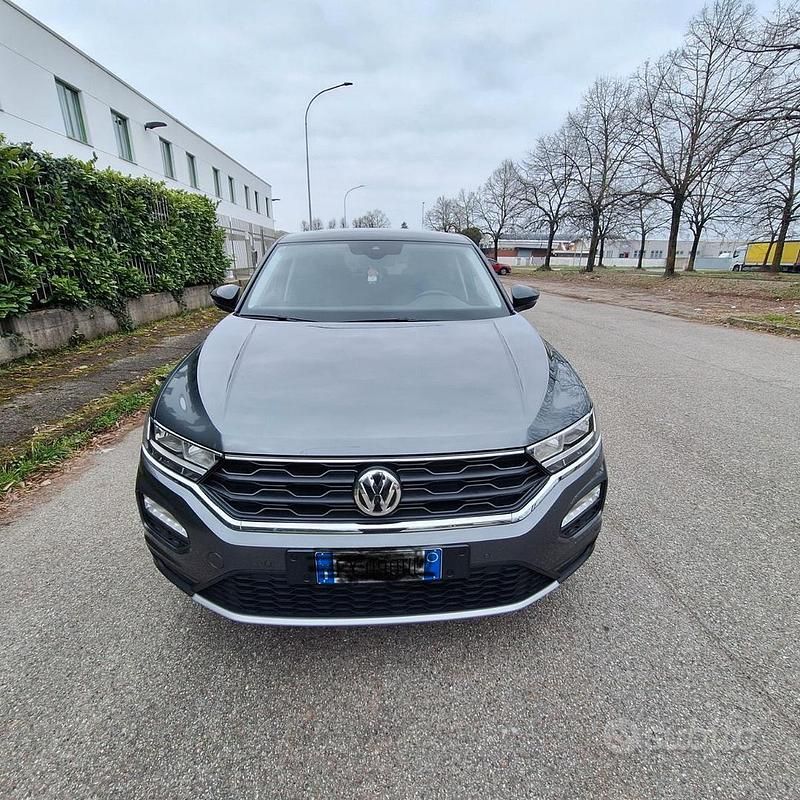Usata VW T-Roc Style 150 CV (110 kW) 2019 Grigio SUV
