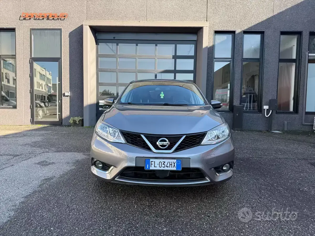 Occasion Nissan Pulsar N-Connecta 110 ch (80 kW) 2016 Gris Citadine