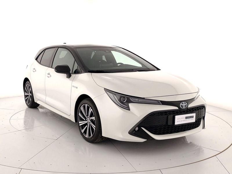 Usata Toyota Corolla Style 153 CV (112 kW) 2021 Bianco