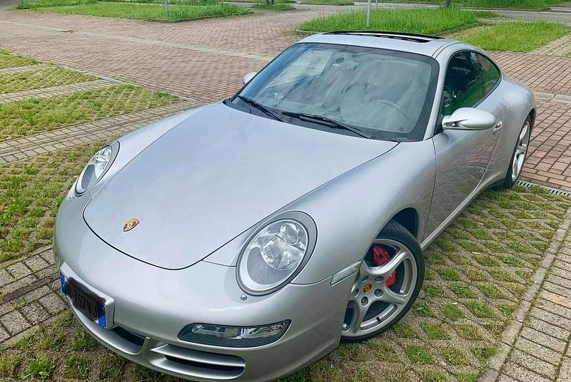 Grigio Usata 2006 Porsche 997 Coupé | 70.000 € (Super prezzo) - Immagine 1/4