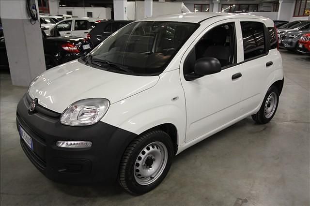 Usata Fiat Panda Pop 70 CV (51 kW) 2022 Bianco Utilitaria
