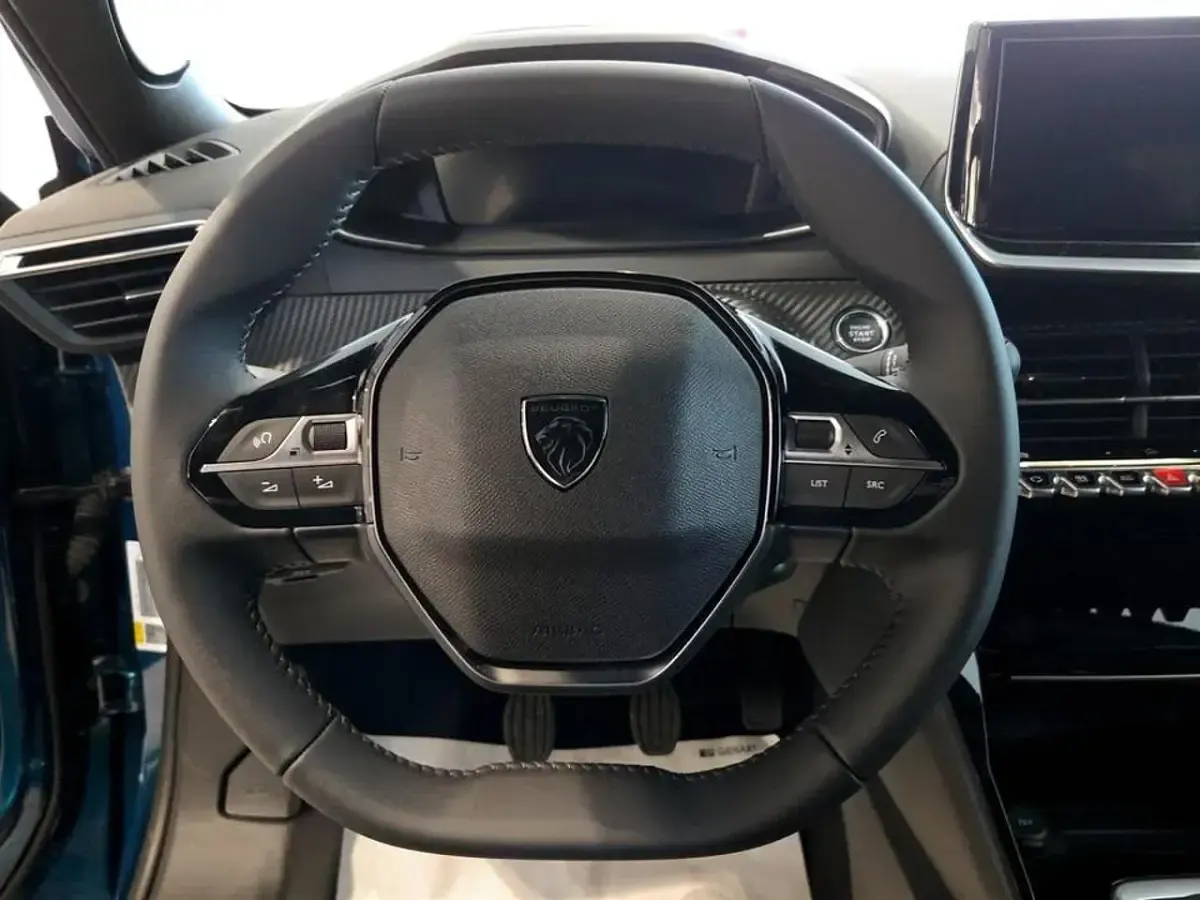 Nuova Peugeot 2008 Allure 100 CV (73 kW) 2026 Blu obsession SUV
