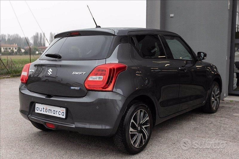 Usata Suzuki Swift 90 CV (66 kW) 2021 Grigio Utilitaria