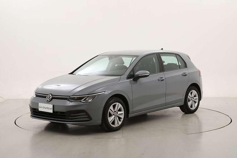 Usata VW Golf VIII Life 110 CV (80 kW) 2022 Grigio Berlina