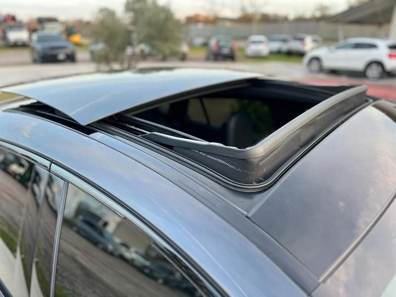 Usata Mercedes GLC300e AMG Line Premium Plus 197 CV (144 kW) 2024 Grigio Coupé