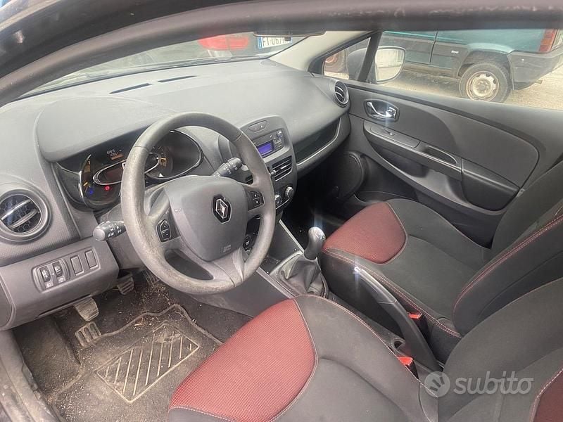 Usata Renault Clio IV 73 CV (53 kW) 2012 Nero Berlina