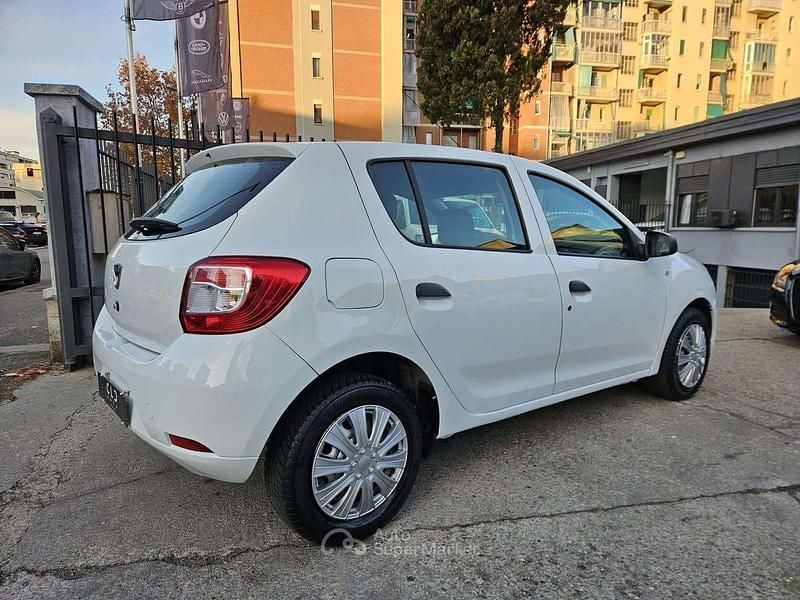 Usata Dacia Sandero 75 CV (55 kW) 2016 Bianco Berlina