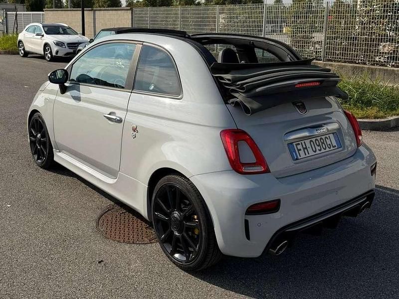 Grigio Usata 2017 Abarth 595C Turismo Cabrio | 16.900 € (Buon prezzo) - Immagine 1/4