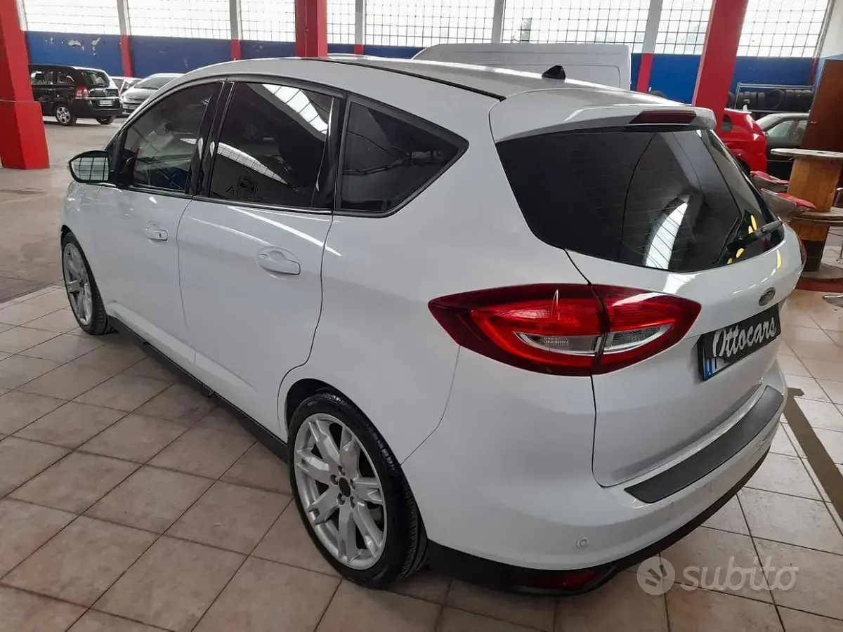 Begagnad Ford C-MAX Business Edition 120 HK (88 kW) 2019 Vit Minibuss