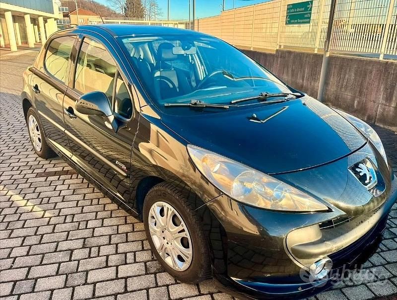 Usata Peugeot 207 75 CV (55 kW) 2009 Nero Berlina