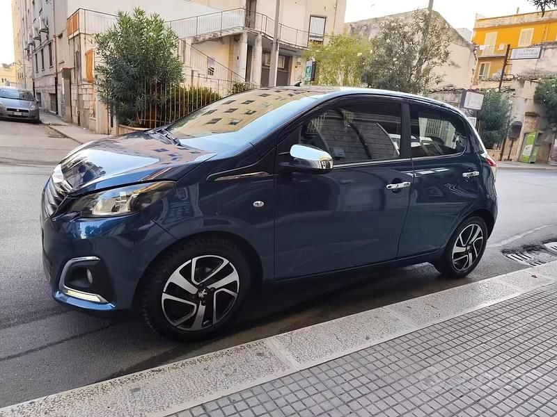 Usata Peugeot 108 Allure 69 CV (50 kW) 2016 Blu Utilitaria