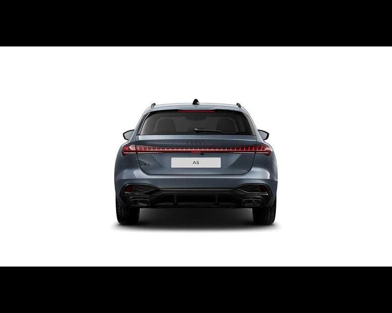 Nuova Audi A5 S-Line 204 CV (150 kW) 2025 Blu orizzonte metallizzato Station wagon