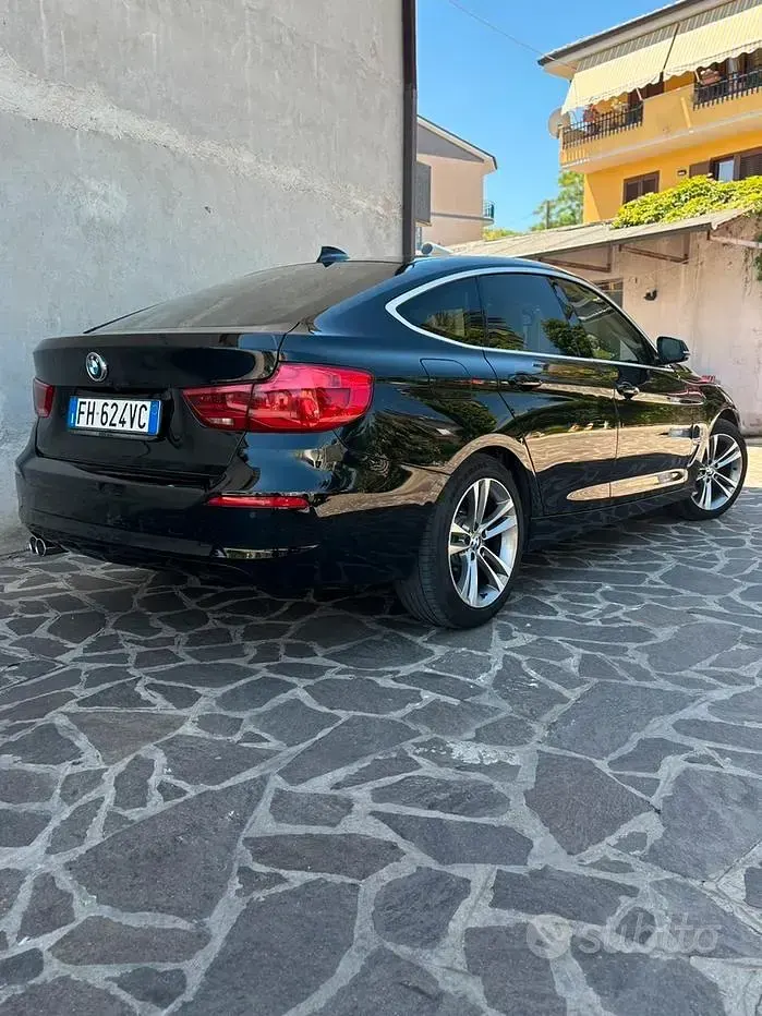 Usata BMW 320 190 CV (139 kW) 2018 Nero Berlina