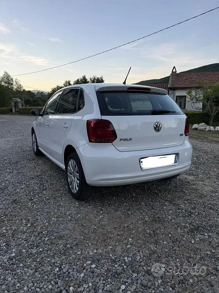 Usata VW Polo 75 CV (55 kW) 2013 Bianco Utilitaria