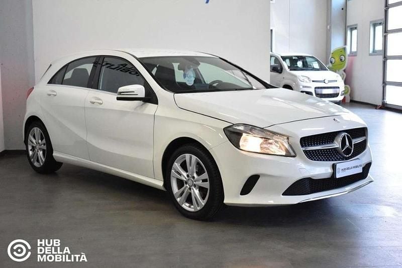 Usata Mercedes A180 109 CV (80 kW) 2016 Bianco Berlina