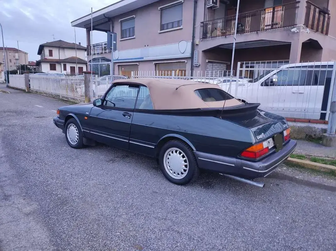 Usata Saab 900 Cabriolet 141 CV (103 kW) 1992 Verde Cabrio