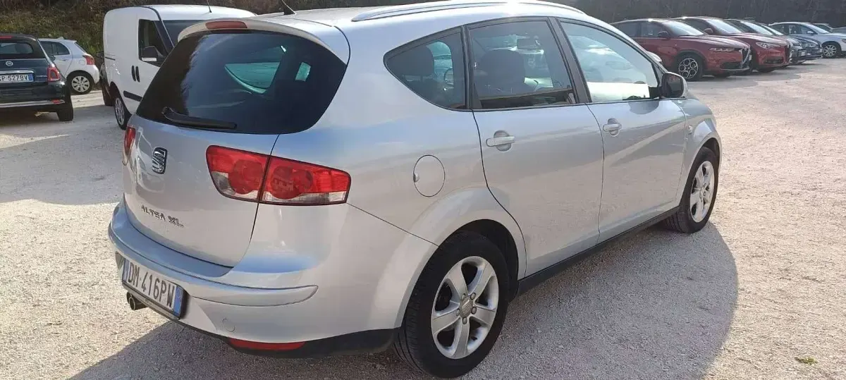 Usata Seat Altea XL Stylance 140 CV (102 kW) 2008 Argento Monovolume