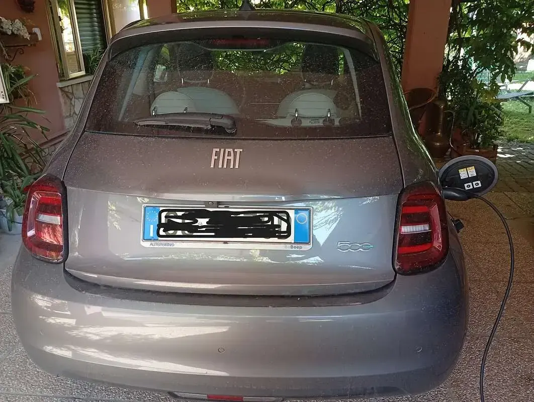 Usata Fiat 500e La Prima 86 kW (118 CV) 2021 Grigio Berlina