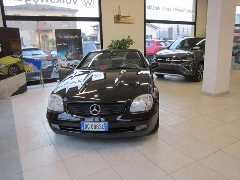 Nero Usata 1999 Mercedes SLK200 Cabrio | 10.000 € (Buon prezzo) - Immagine 1/4