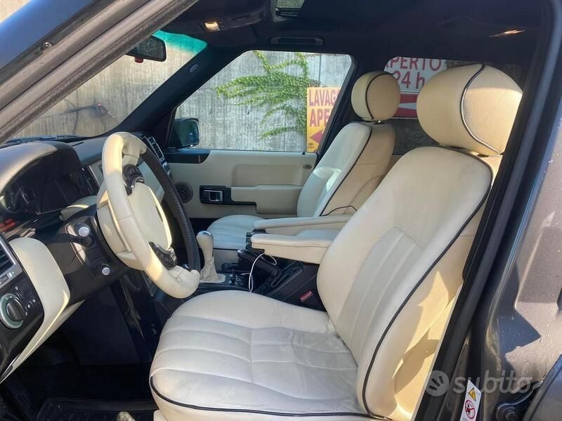 Usata Land Rover Range Rover Vogue 177 CV (130 kW) 2002 Grigio SUV