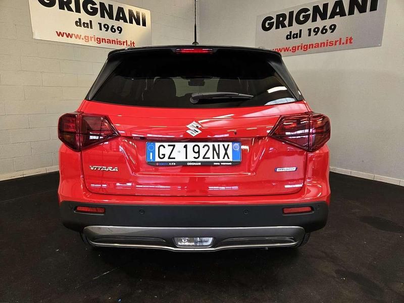 Second-hand Suzuki Vitara 110 CP (80 kW) 2025 Roșu SUV