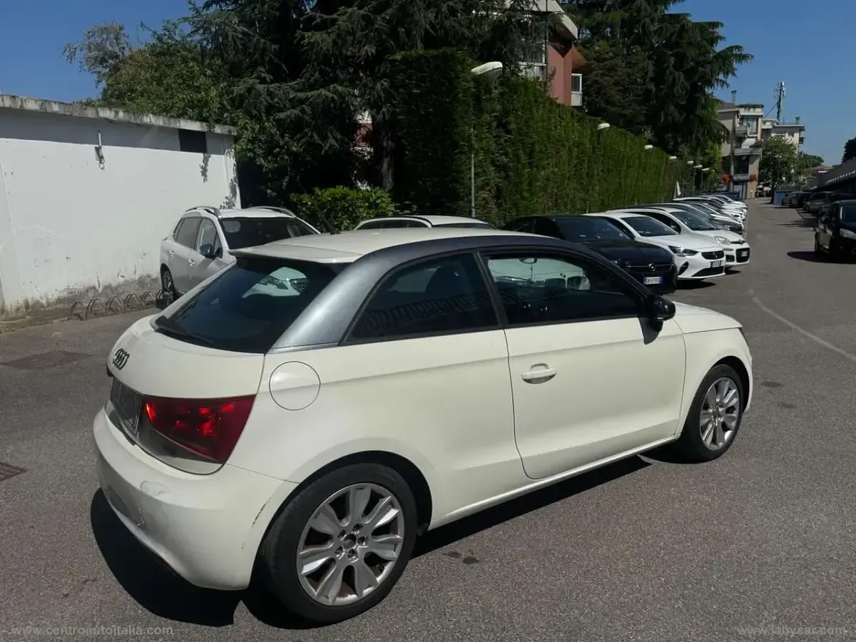 Usata Audi A1 Ambition 86 CV (63 kW) 2011 Bianco Utilitaria