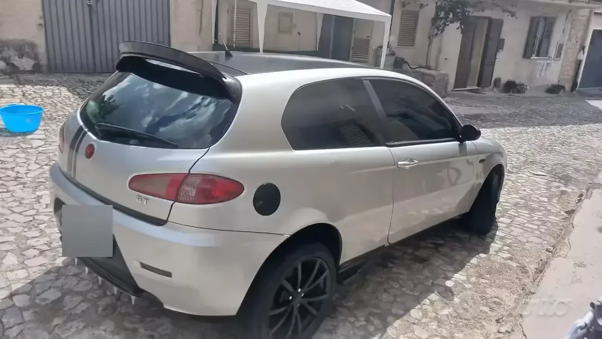 Usata Alfa Romeo 147 120 CV (88 kW) 2006 Utilitaria