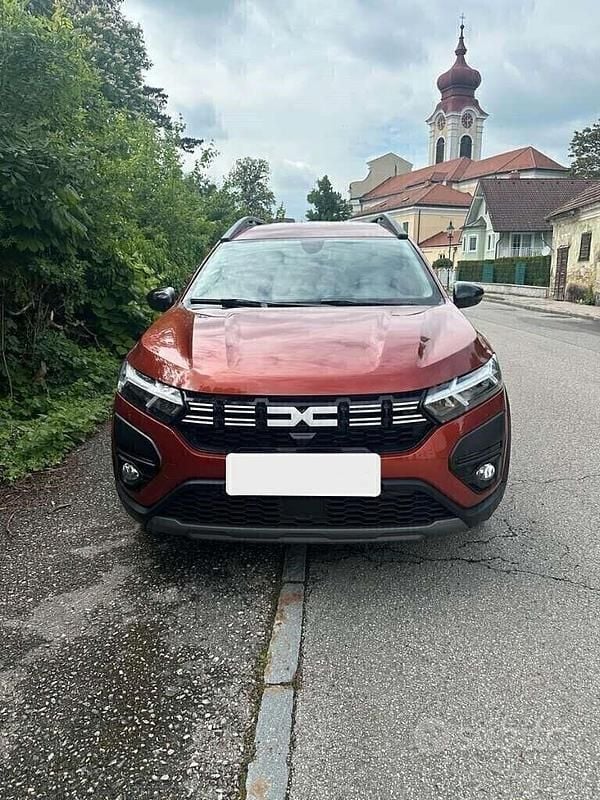 Nuova Dacia Jogger 101 CV (74 kW) 2025 Verde(met.) Monovolume