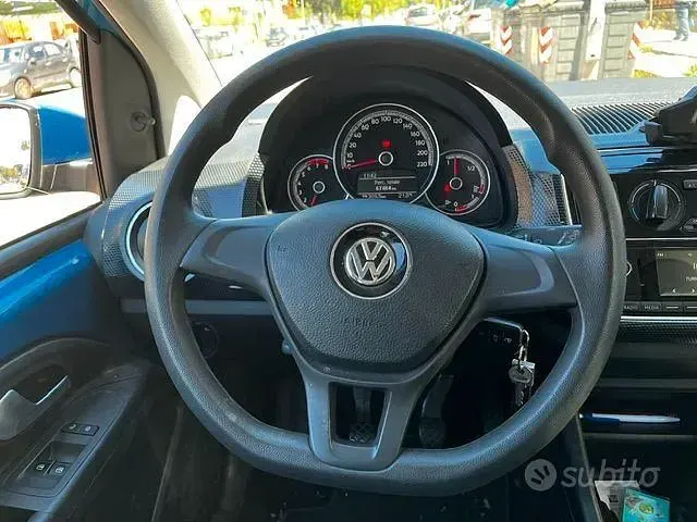Usata VW up! 68 CV (50 kW) 2019 Blu Utilitaria