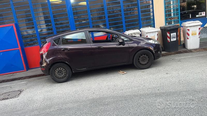 Usata Ford Fiesta 70 CV (51 kW) 2009 Utilitaria