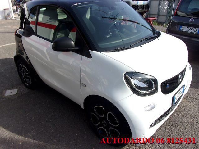 Usata Smart ForTwo Electric Drive Passion 40 kW (55 CV) 2019 Bianco
