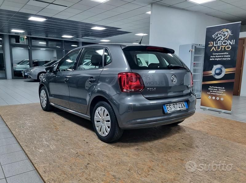 Usata VW Polo Comfortline 75 CV (55 kW) 2013 Grigio Berlina